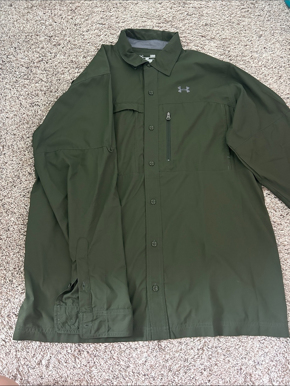 Under Armour Men's Olive Green Lightweight Button Down